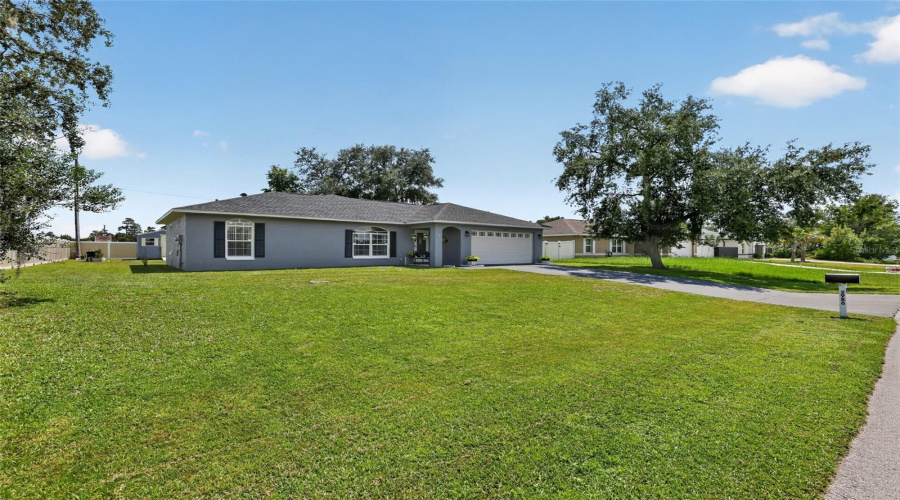 Ocala, Florida 34473, 3 Bedroom Bedrooms, ,2 Bathroombathrooms,Residential,For Sale,143Rd Place,0,Mfro6434397