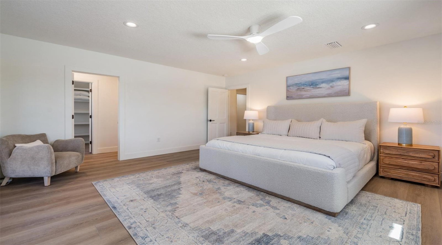 Palm Harbor, Florida 34683, 5 Bedroom Bedrooms, ,4 Bathroombathrooms,Residential,For Sale,Carlyle,0,Mfrtb8542497