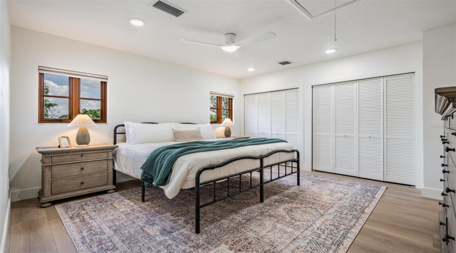 Palm Harbor, Florida 34683, 5 Bedroom Bedrooms, ,4 Bathroombathrooms,Residential,For Sale,Carlyle,0,Mfrtb8542497