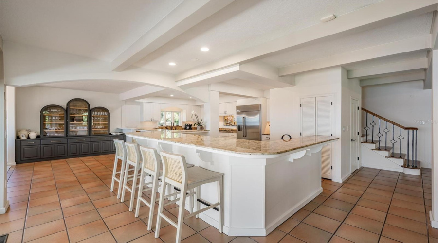 Palm Harbor, Florida 34683, 5 Bedroom Bedrooms, ,4 Bathroombathrooms,Residential,For Sale,Carlyle,0,Mfrtb8542497