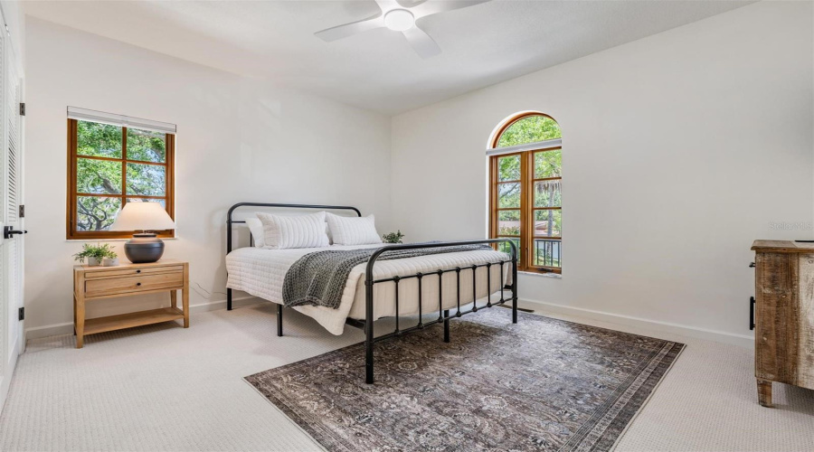 Palm Harbor, Florida 34683, 5 Bedroom Bedrooms, ,4 Bathroombathrooms,Residential,For Sale,Carlyle,0,Mfrtb8542497