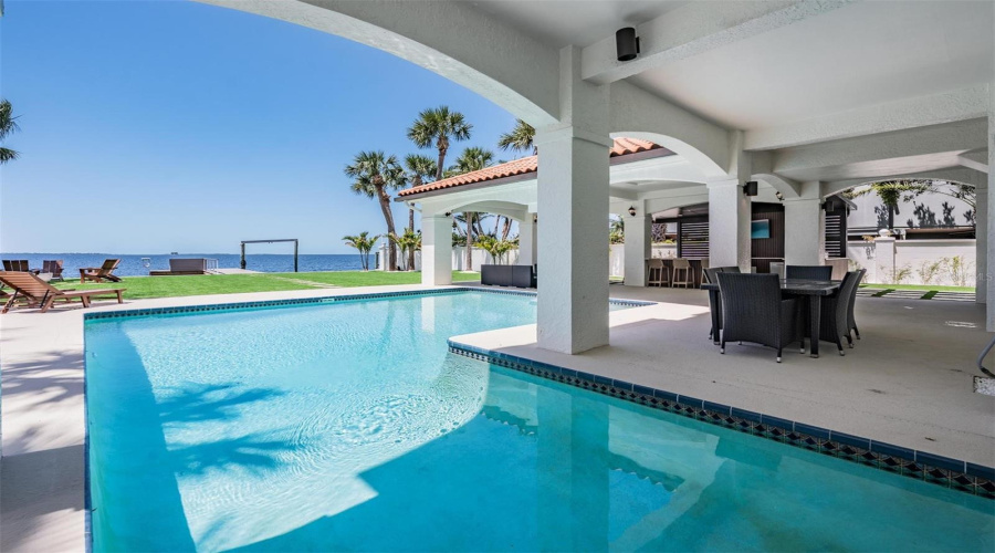 Palm Harbor, Florida 34683, 5 Bedroom Bedrooms, ,4 Bathroombathrooms,Residential,For Sale,Carlyle,0,Mfrtb8542497
