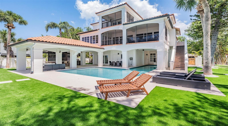 Palm Harbor, Florida 34683, 5 Bedroom Bedrooms, ,4 Bathroombathrooms,Residential,For Sale,Carlyle,0,Mfrtb8542497