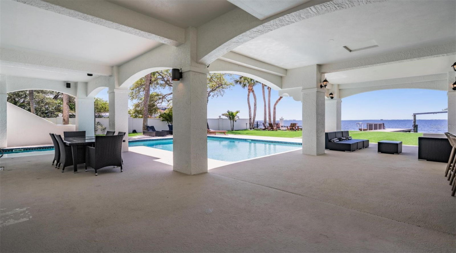 Palm Harbor, Florida 34683, 5 Bedroom Bedrooms, ,4 Bathroombathrooms,Residential,For Sale,Carlyle,0,Mfrtb8542497
