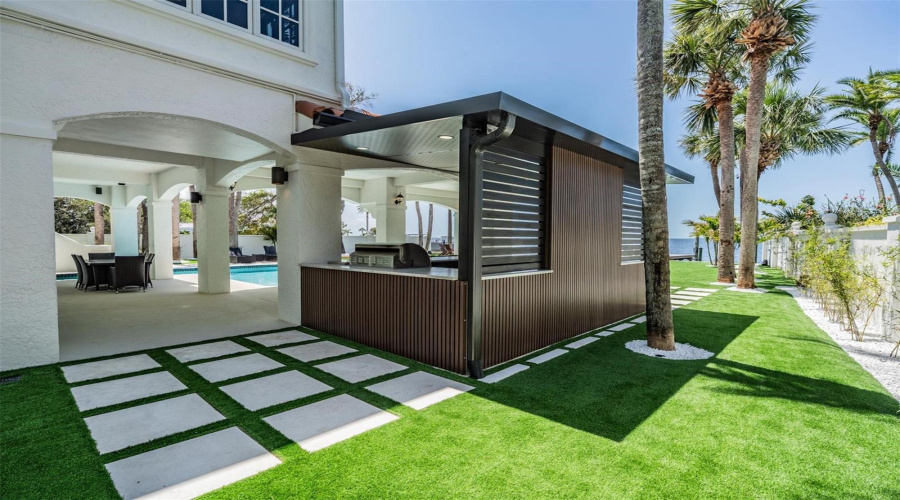 Palm Harbor, Florida 34683, 5 Bedroom Bedrooms, ,4 Bathroombathrooms,Residential,For Sale,Carlyle,0,Mfrtb8542497