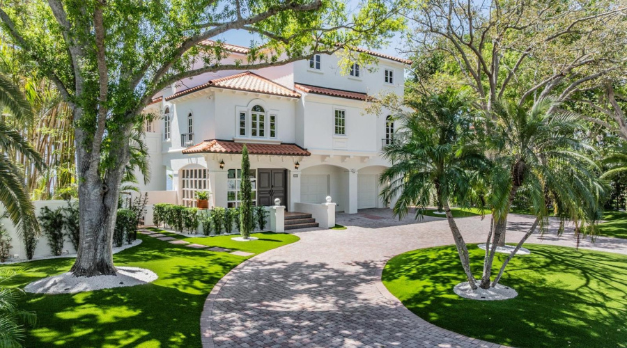 Palm Harbor, Florida 34683, 5 Bedroom Bedrooms, ,4 Bathroombathrooms,Residential,For Sale,Carlyle,0,Mfrtb8542497