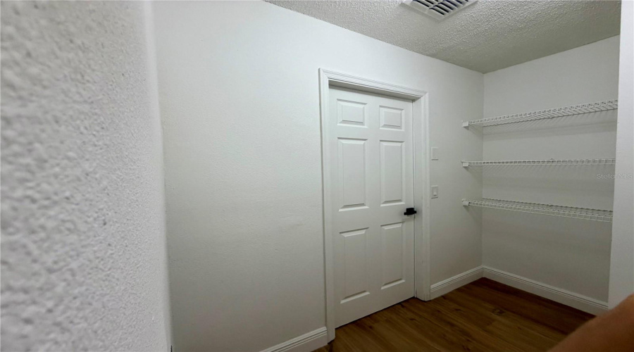 Orlando, Florida 32837, 4 Bedroom Bedrooms, ,2 Bathroombathrooms,Residential,For Sale,Eyas,0,Mfro6436625