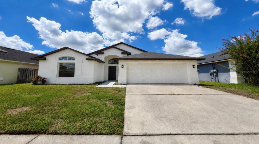 Orlando, Florida 32837, 4 Bedroom Bedrooms, ,2 Bathroombathrooms,Residential,For Sale,Eyas,0,Mfro6436625