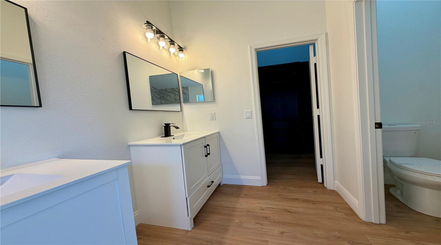 Orlando, Florida 32837, 4 Bedroom Bedrooms, ,2 Bathroombathrooms,Residential,For Sale,Eyas,0,Mfro6436625