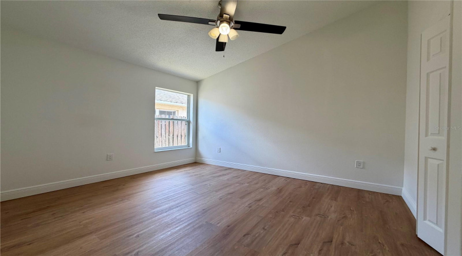 Orlando, Florida 32837, 4 Bedroom Bedrooms, ,2 Bathroombathrooms,Residential,For Sale,Eyas,0,Mfro6436625