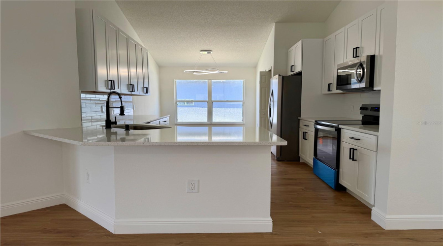 Orlando, Florida 32837, 4 Bedroom Bedrooms, ,2 Bathroombathrooms,Residential,For Sale,Eyas,0,Mfro6436625
