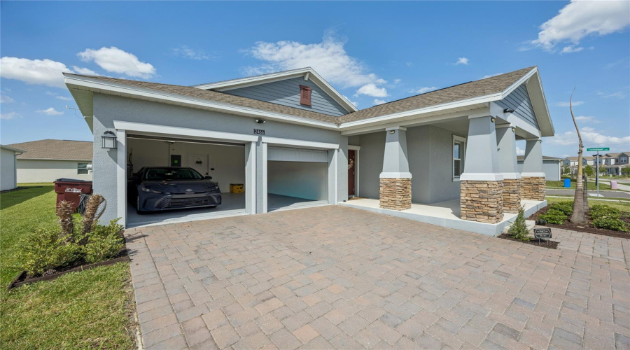 Kissimmee, Florida 34744, 4 Bedroom Bedrooms, ,3 Bathroombathrooms,Residential,For Sale,Relaxing,0,Mfrs5154219