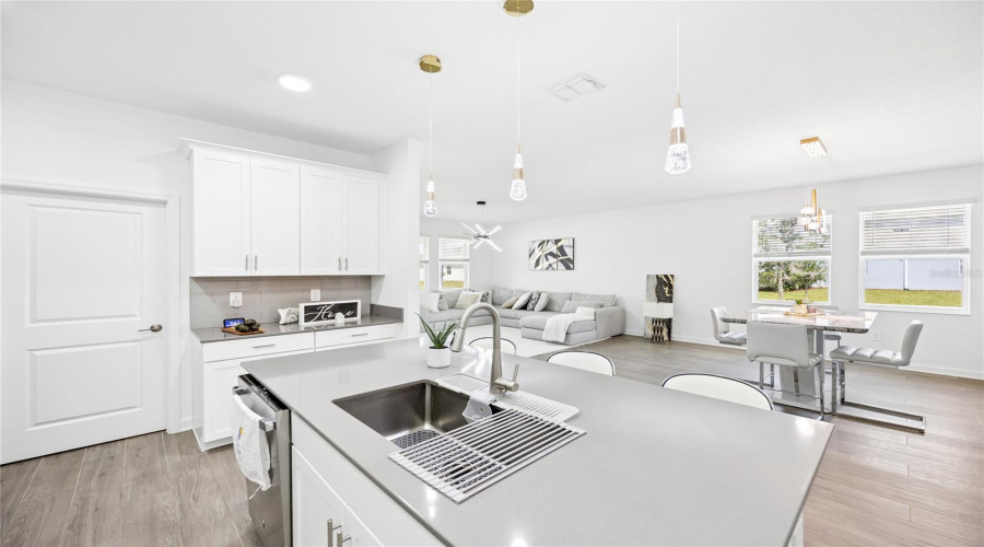 Kissimmee, Florida 34744, 4 Bedroom Bedrooms, ,3 Bathroombathrooms,Residential,For Sale,Relaxing,0,Mfrs5154219