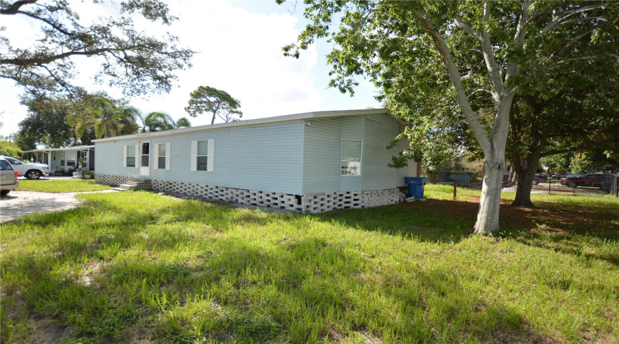 St Petersburg, Florida 33709, 2 Bedroom Bedrooms, ,2 Bathroombathrooms,Residential,For Sale,75Th,0,Mfrl4964395