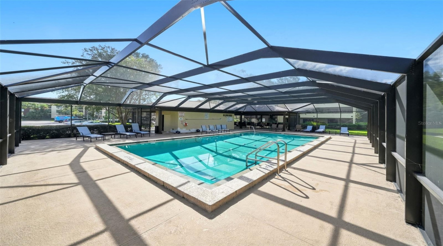 Tampa, Florida 33618, 1 Bedroom Bedrooms, ,1 Bathroombathrooms,Residential,For Sale,Village,0,Mfrg5116963