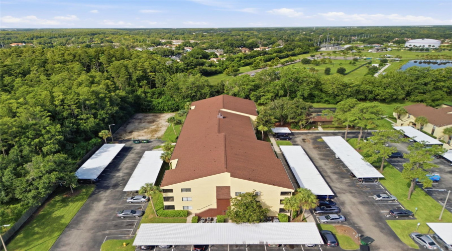 Tampa, Florida 33618, 1 Bedroom Bedrooms, ,1 Bathroombathrooms,Residential,For Sale,Village,0,Mfrg5116963