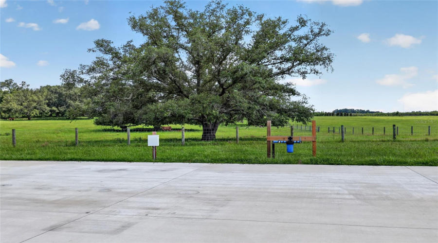 Rv Pad With Utilities