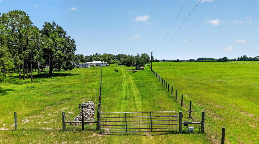 Morriston, Florida 32668, 3 Bedroom Bedrooms, ,3 Bathroombathrooms,Residential,For Sale,27Th,0,Mfrom730154
