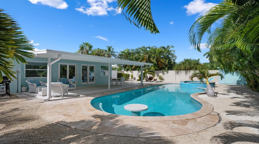 Holmes Beach, Florida 34217, 2 Bedroom Bedrooms, ,2 Bathroombathrooms,Residential,For Sale,Bay Palms,0,Mfra4703735