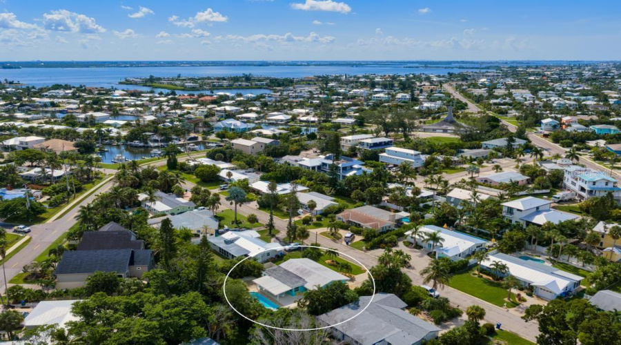 Holmes Beach, Florida 34217, 2 Bedroom Bedrooms, ,2 Bathroombathrooms,Residential,For Sale,Bay Palms,0,Mfra4703735