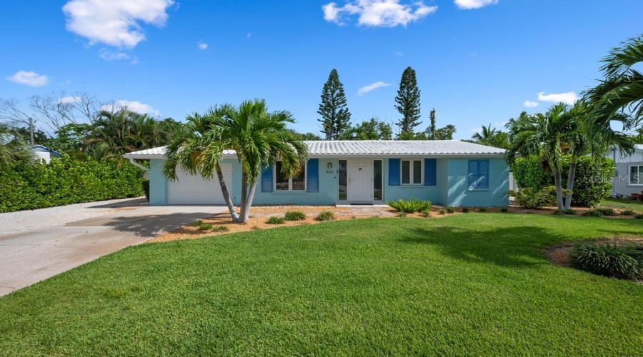 Holmes Beach, Florida 34217, 2 Bedroom Bedrooms, ,2 Bathroombathrooms,Residential,For Sale,Bay Palms,0,Mfra4703735