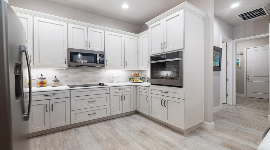 Ormond Beach, Florida 32174, 3 Bedroom Bedrooms, ,3 Bathroombathrooms,Residential,For Sale,Longridge,0,Mfrfc313642