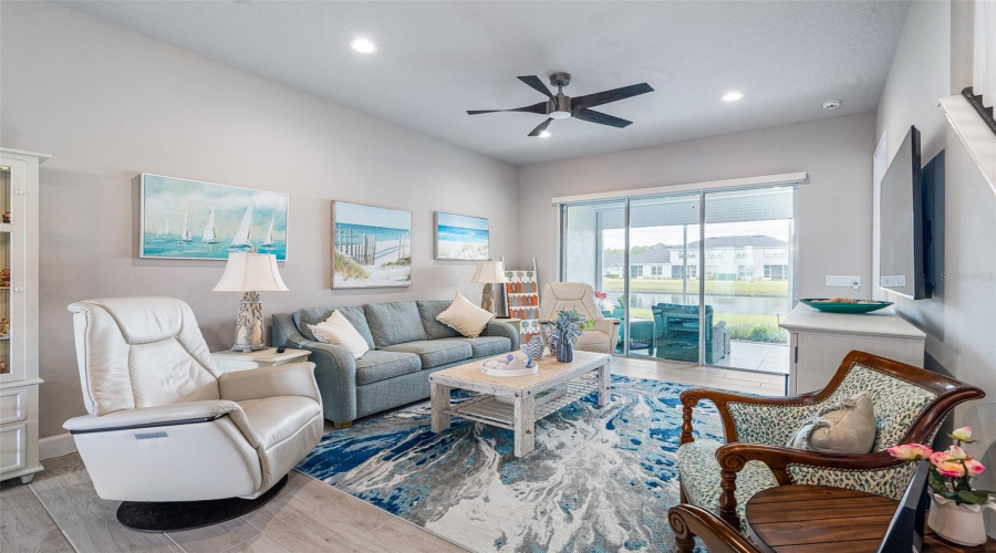 Ormond Beach, Florida 32174, 3 Bedroom Bedrooms, ,3 Bathroombathrooms,Residential,For Sale,Longridge,0,Mfrfc313642