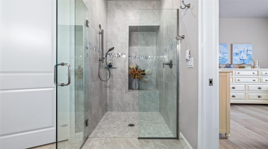 Ormond Beach, Florida 32174, 3 Bedroom Bedrooms, ,3 Bathroombathrooms,Residential,For Sale,Longridge,0,Mfrfc313642