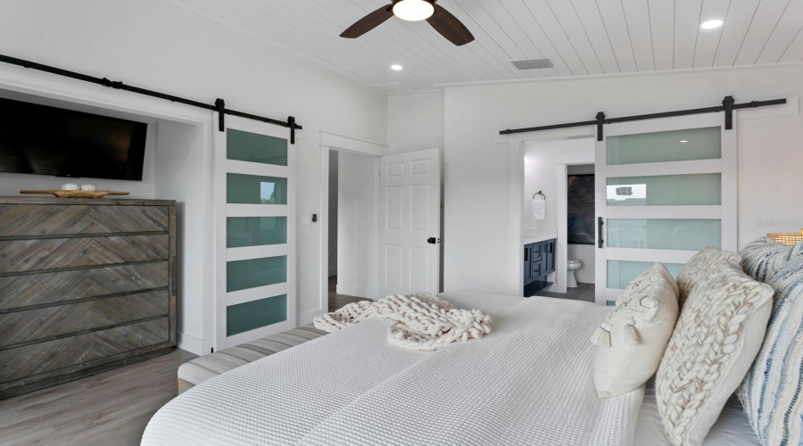 Bradenton Beach, Florida 34217, 5 Bedroom Bedrooms, ,4 Bathroombathrooms,Residential,For Sale,Avenue B,0,Mfrtb8541696