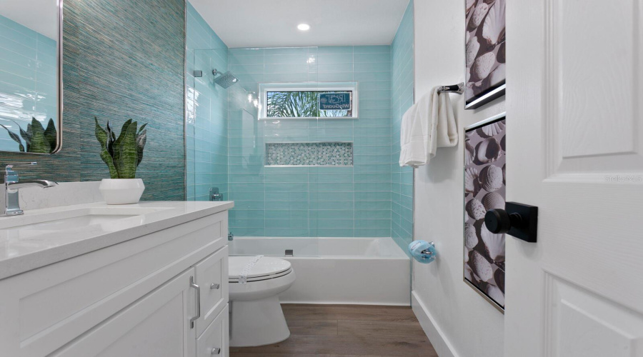 Bradenton Beach, Florida 34217, 5 Bedroom Bedrooms, ,4 Bathroombathrooms,Residential,For Sale,Avenue B,0,Mfrtb8541696
