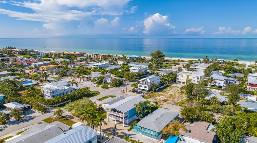 Bradenton Beach, Florida 34217, 5 Bedroom Bedrooms, ,4 Bathroombathrooms,Residential,For Sale,Avenue B,0,Mfrtb8541696