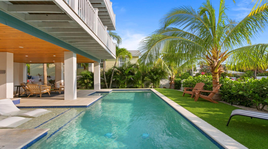 Bradenton Beach, Florida 34217, 5 Bedroom Bedrooms, ,4 Bathroombathrooms,Residential,For Sale,Avenue B,0,Mfrtb8541696