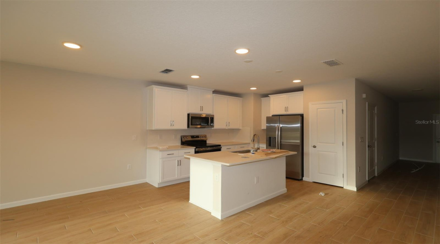 Orlando, Florida 32822, 3 Bedroom Bedrooms, ,2 Bathroombathrooms,Residential,For Sale,Fellow Wagon,0,Mfro6434118