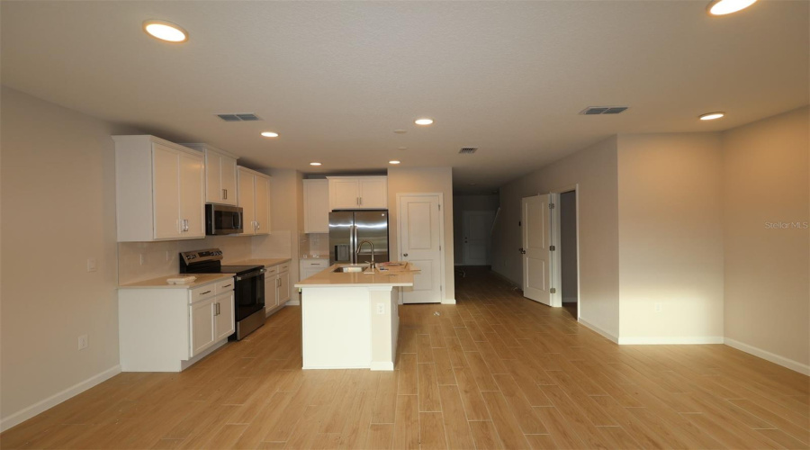 Orlando, Florida 32822, 3 Bedroom Bedrooms, ,2 Bathroombathrooms,Residential,For Sale,Fellow Wagon,0,Mfro6434118