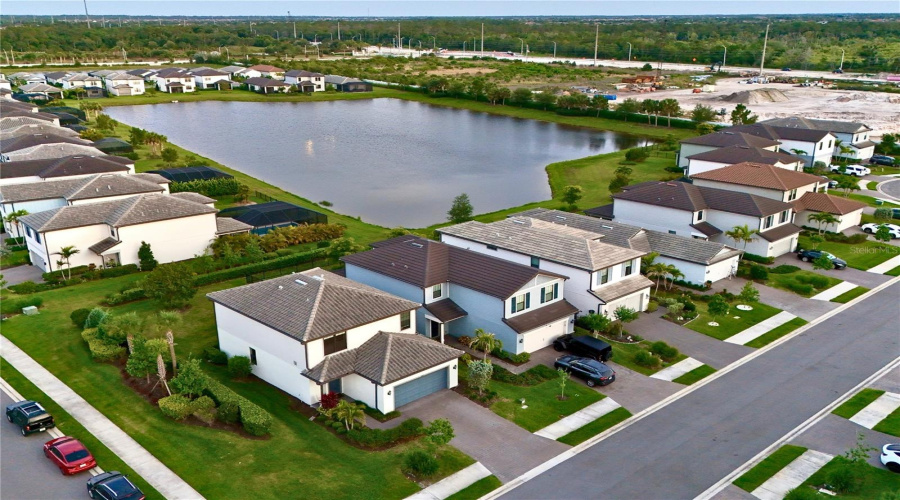 Lakewood Ranch, Florida 34211, 4 Bedroom Bedrooms, ,3 Bathroombathrooms,Residential,For Sale,Bluestar,0,Mfra4691201