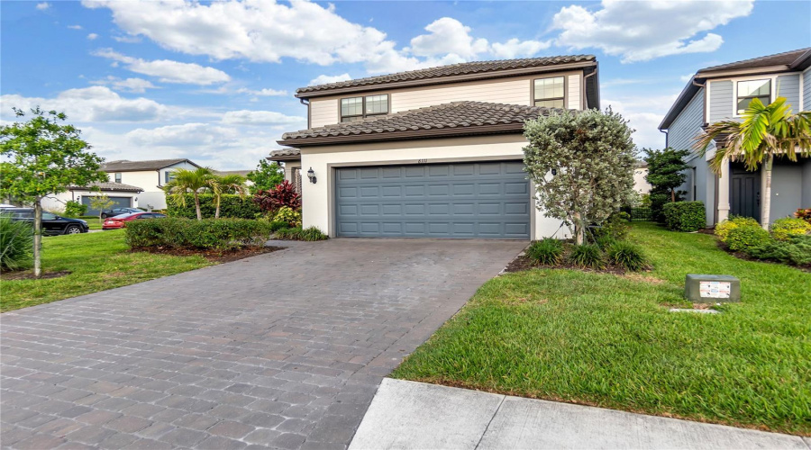 Lakewood Ranch, Florida 34211, 4 Bedroom Bedrooms, ,3 Bathroombathrooms,Residential,For Sale,Bluestar,0,Mfra4691201