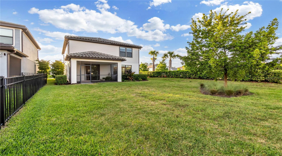 Lakewood Ranch, Florida 34211, 4 Bedroom Bedrooms, ,3 Bathroombathrooms,Residential,For Sale,Bluestar,0,Mfra4691201