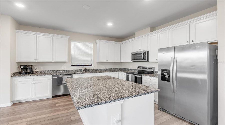 Lakewood Ranch, Florida 34211, 4 Bedroom Bedrooms, ,3 Bathroombathrooms,Residential,For Sale,Bluestar,0,Mfra4691201