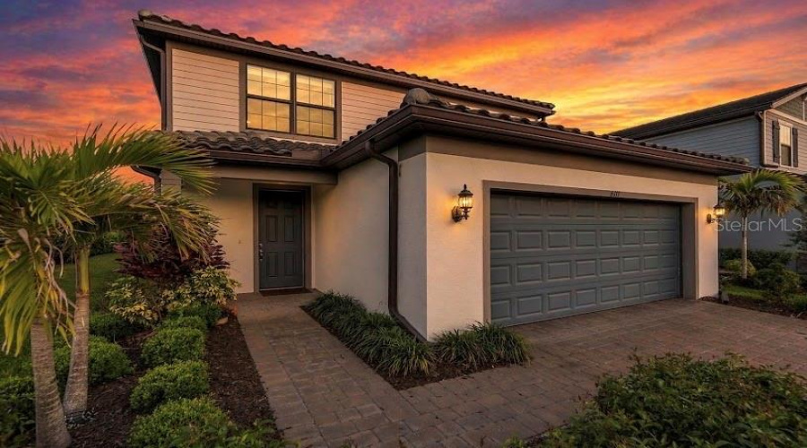 Lakewood Ranch, Florida 34211, 4 Bedroom Bedrooms, ,3 Bathroombathrooms,Residential,For Sale,Bluestar,0,Mfra4691201