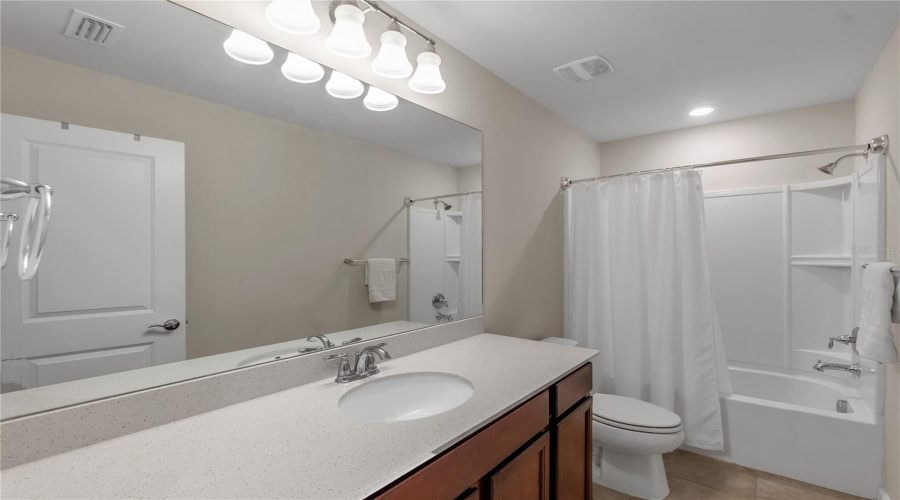 Lakewood Ranch, Florida 34211, 4 Bedroom Bedrooms, ,3 Bathroombathrooms,Residential,For Sale,Bluestar,0,Mfra4691201