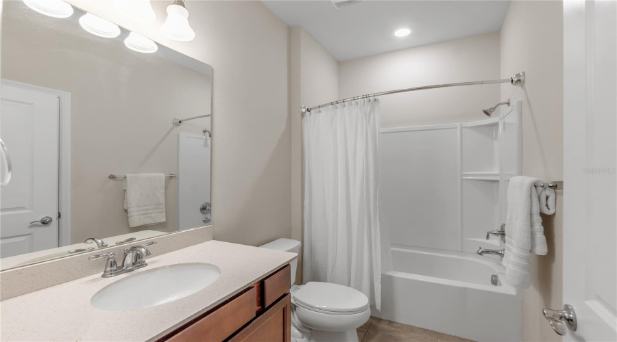 Lakewood Ranch, Florida 34211, 4 Bedroom Bedrooms, ,3 Bathroombathrooms,Residential,For Sale,Bluestar,0,Mfra4691201