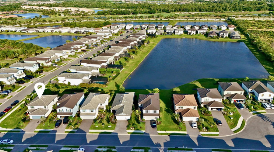 Lakewood Ranch, Florida 34211, 4 Bedroom Bedrooms, ,3 Bathroombathrooms,Residential,For Sale,Bluestar,0,Mfra4691201
