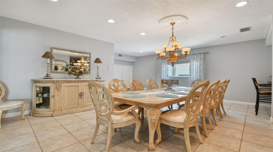 Belleair Beach, Florida 33786, 6 Bedroom Bedrooms, ,5 Bathroombathrooms,Residential,For Sale,Gulf,0,Mfrtb8542071