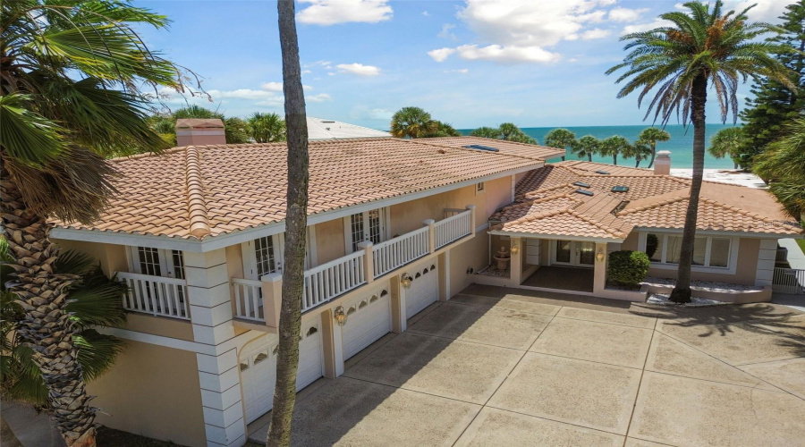 Belleair Beach, Florida 33786, 6 Bedroom Bedrooms, ,5 Bathroombathrooms,Residential,For Sale,Gulf,0,Mfrtb8542071