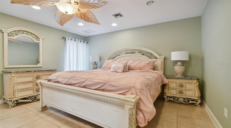 Belleair Beach, Florida 33786, 6 Bedroom Bedrooms, ,5 Bathroombathrooms,Residential,For Sale,Gulf,0,Mfrtb8542071