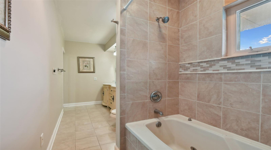 Belleair Beach, Florida 33786, 6 Bedroom Bedrooms, ,5 Bathroombathrooms,Residential,For Sale,Gulf,0,Mfrtb8542071