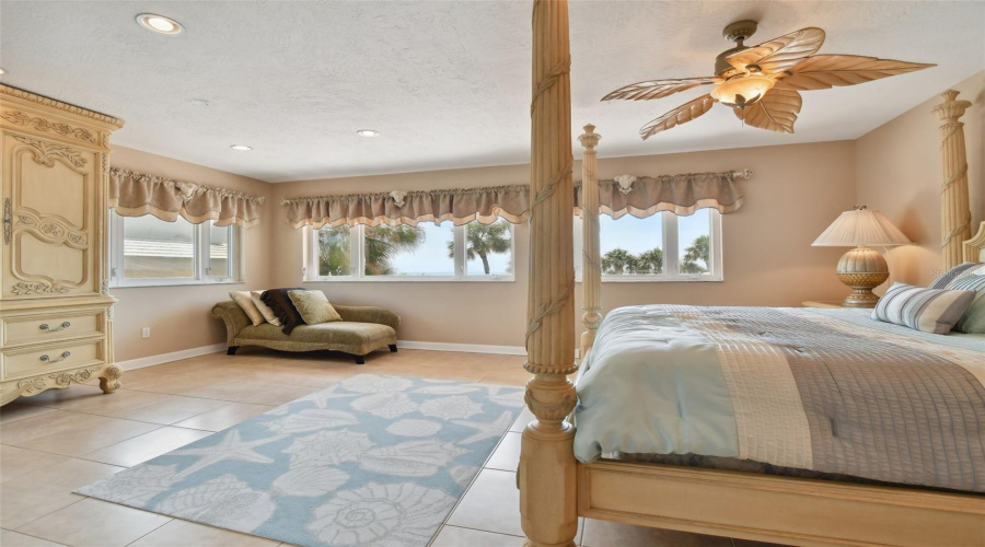 Belleair Beach, Florida 33786, 6 Bedroom Bedrooms, ,5 Bathroombathrooms,Residential,For Sale,Gulf,0,Mfrtb8542071