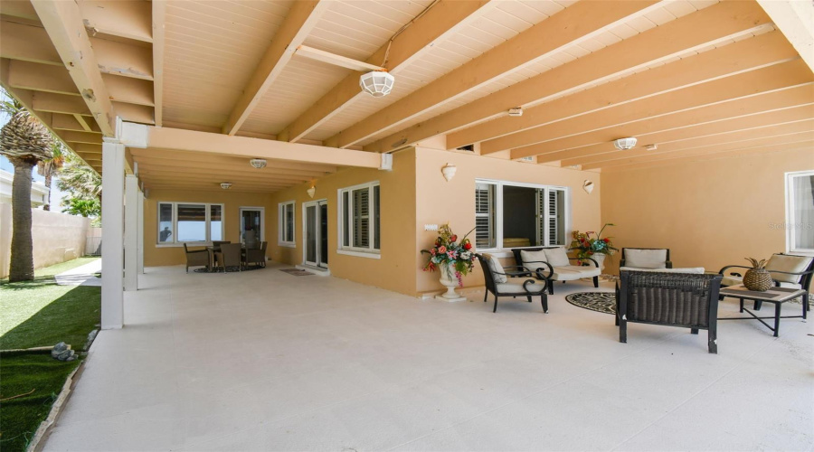 Belleair Beach, Florida 33786, 6 Bedroom Bedrooms, ,5 Bathroombathrooms,Residential,For Sale,Gulf,0,Mfrtb8542071