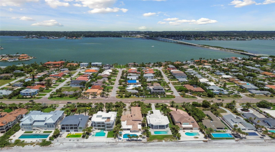 Belleair Beach, Florida 33786, 6 Bedroom Bedrooms, ,5 Bathroombathrooms,Residential,For Sale,Gulf,0,Mfrtb8542071