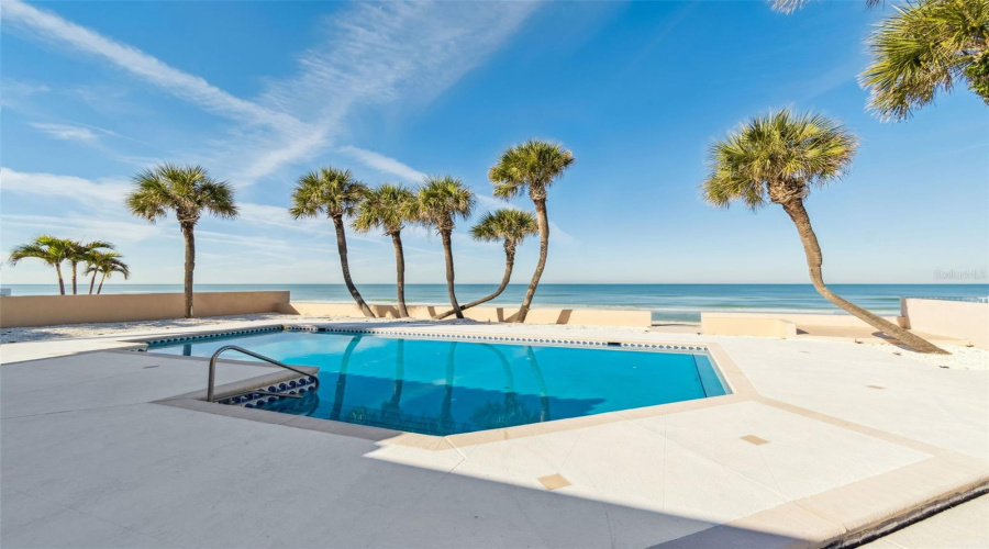 Belleair Beach, Florida 33786, 6 Bedroom Bedrooms, ,5 Bathroombathrooms,Residential,For Sale,Gulf,0,Mfrtb8542071